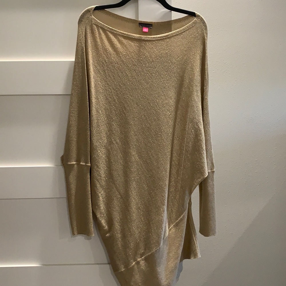 Women’s gold shimmer Vince Camuto blouse